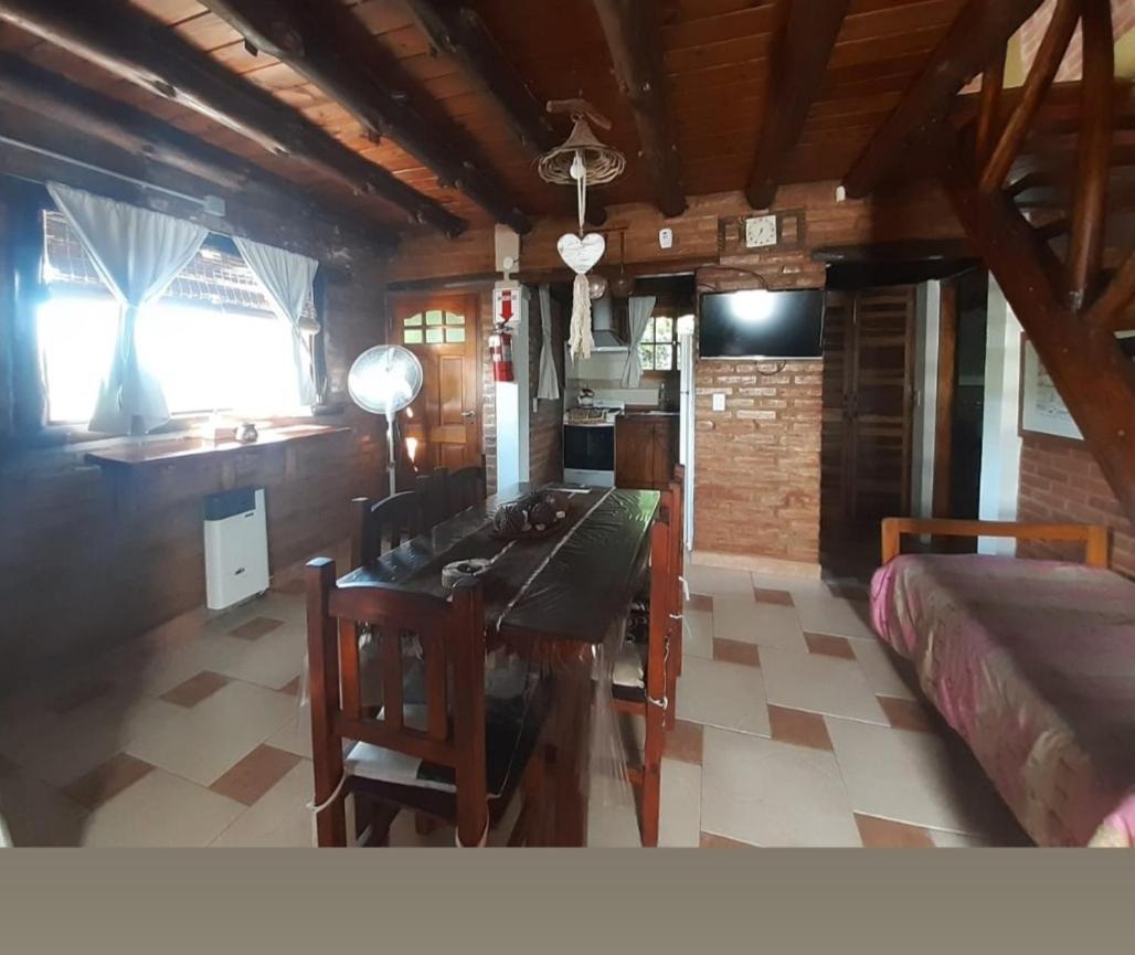 Cabanas Thijada Mina Clavero Rum bild